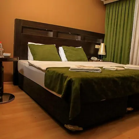 Letter Hotel 3*