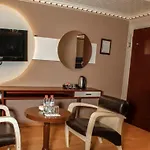 Otel Letter 3*